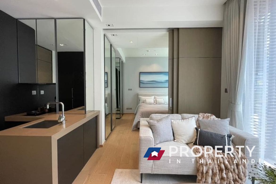 Condo for sale in thailand Bangkok 28 Chidlom ( Sofa)