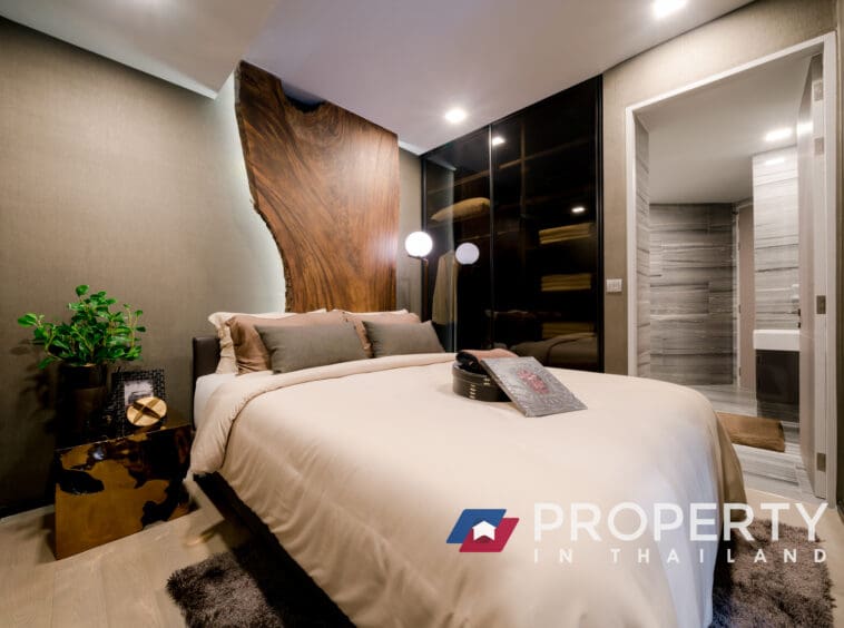 Property for sale in Ashton Silom Condo (bedroom)