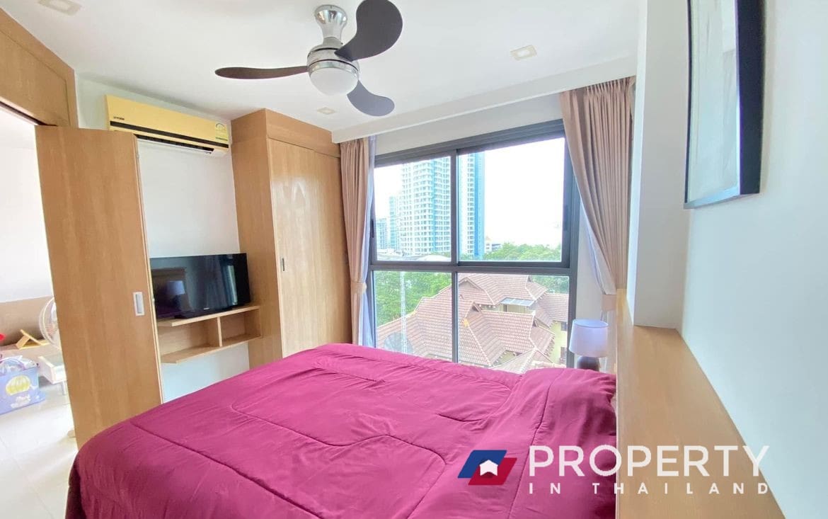 Thailand Condo for sale in Pattaya (TV in Bedroom)