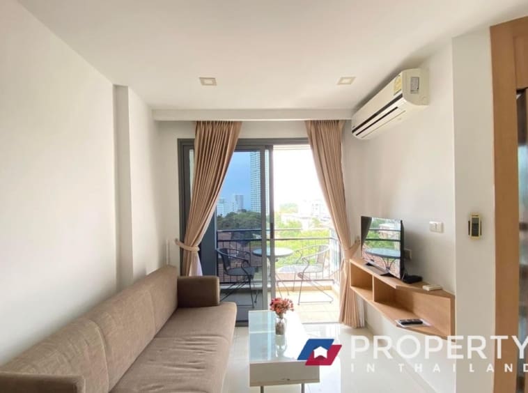 Thailand Property for sale in Pratumnak (Balcony and sofa)