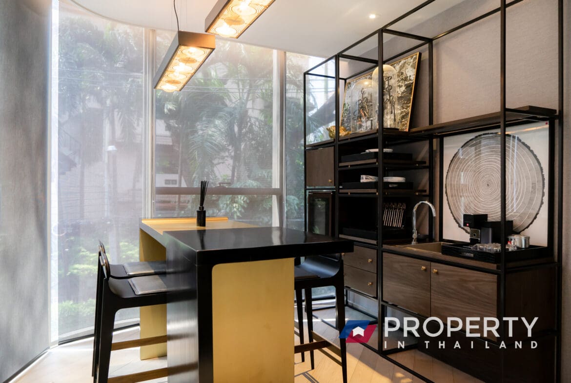 Thailand condo for sale in Ashton Silom Property (Chairs and room)