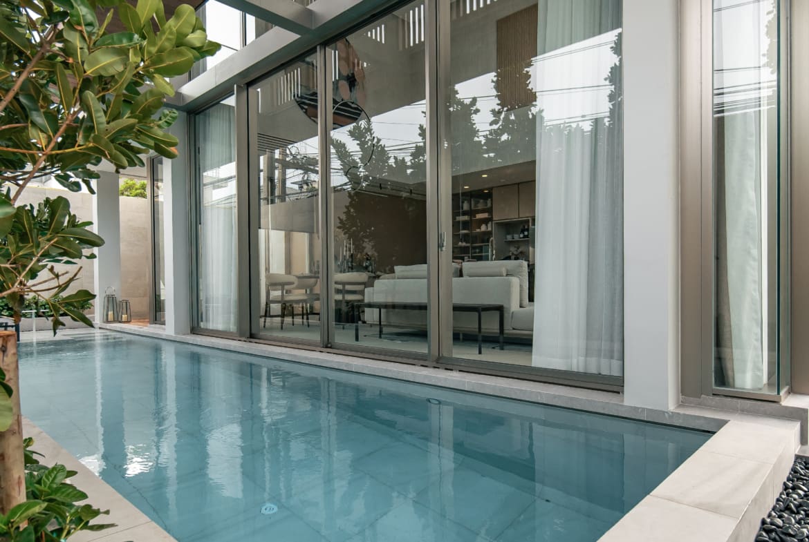 Vi Ari House for sale in thailand bangkok (POOL and House)