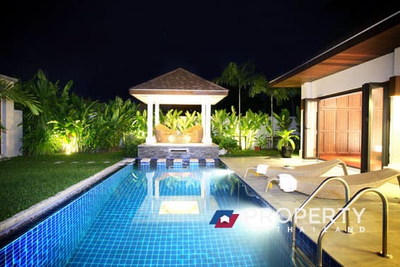 Villas for sale in thailand Phuket (Outdoor pool at night)