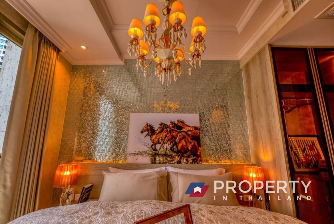 Condo for sale in thailand-Pattaya-Ceiling-with-bed Riviera Monaco