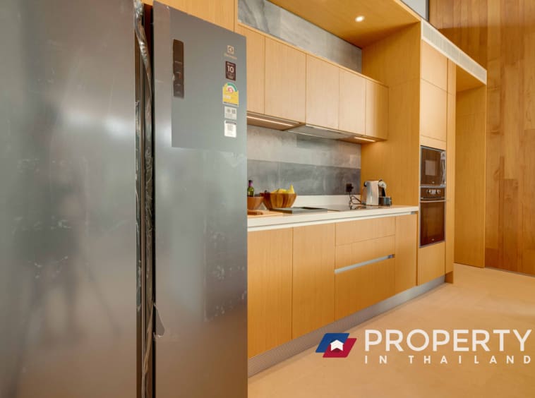 Property in Botanica Grand Avenue (Refrigerator)