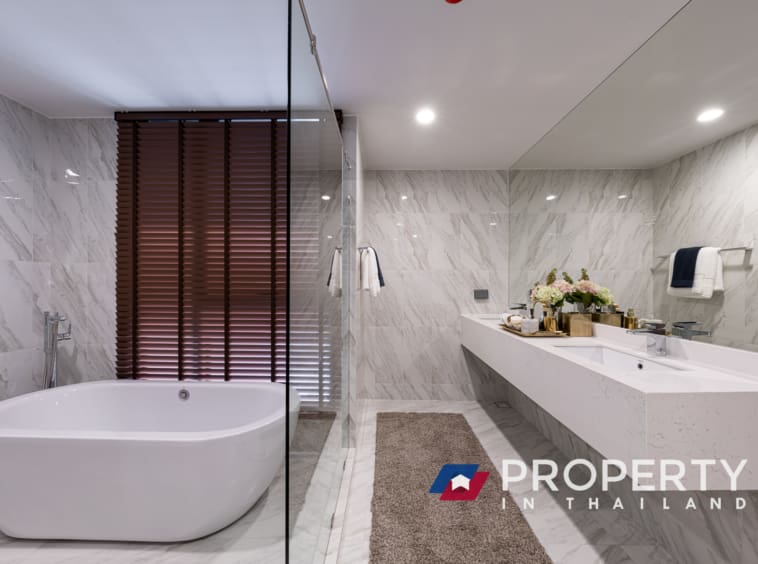 Thailand Property for sale in Bangkok (Bathtub and Basin)