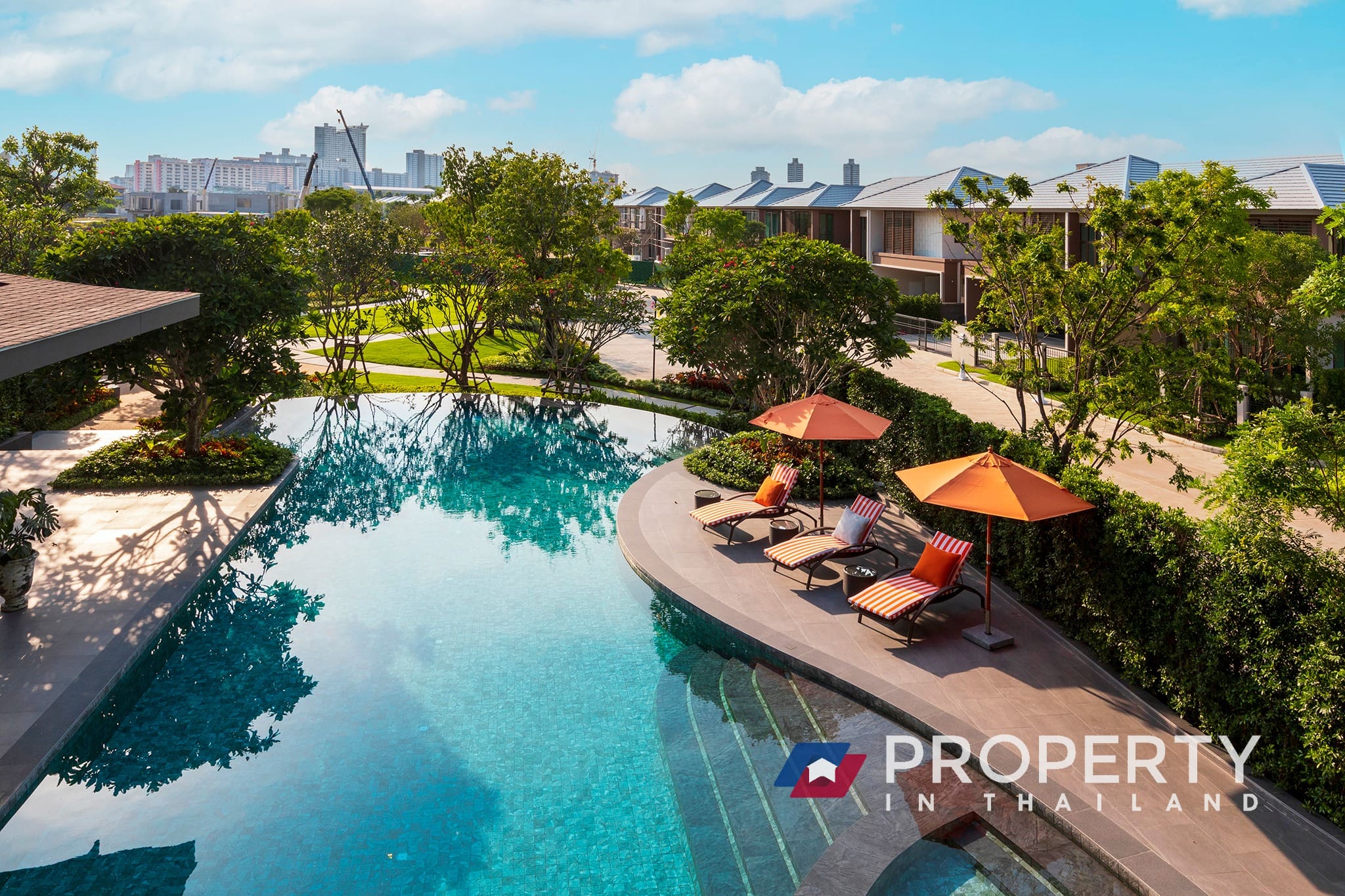 Thailand Realestate in Burasiri Krungthep Kreetha for sale (Pool upper view)