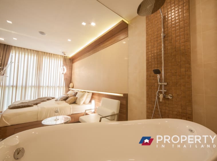 2 bedrooms City Garden Tower master bedroom Property for sale in thailand Condo Pattaya