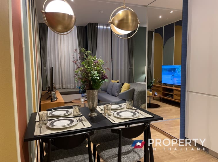 Condo for sale in thailand Bangkok Noble Form Thonglor Diningtable and Livingroom