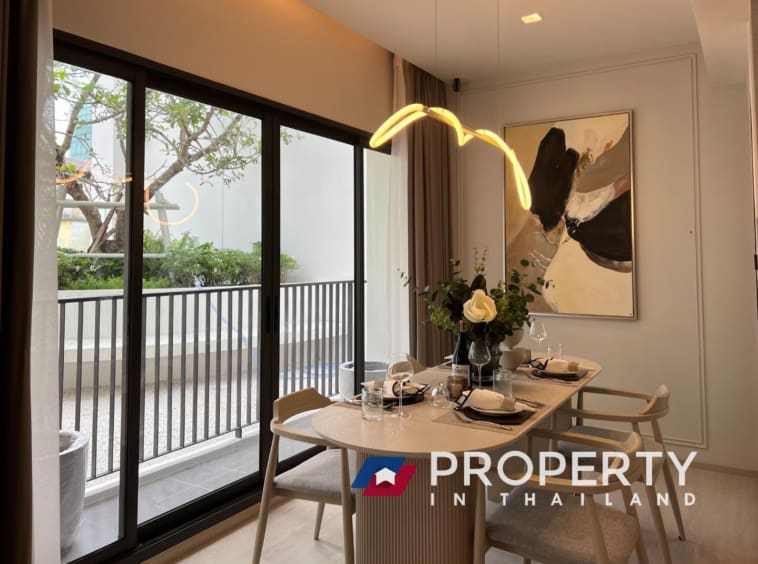 Property in Sathorn - Wongwianyai Thailand Bangkok (Dining table)