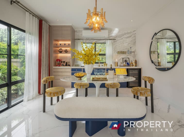 Property in thailand Realestate Setthasiri Tables and chairs