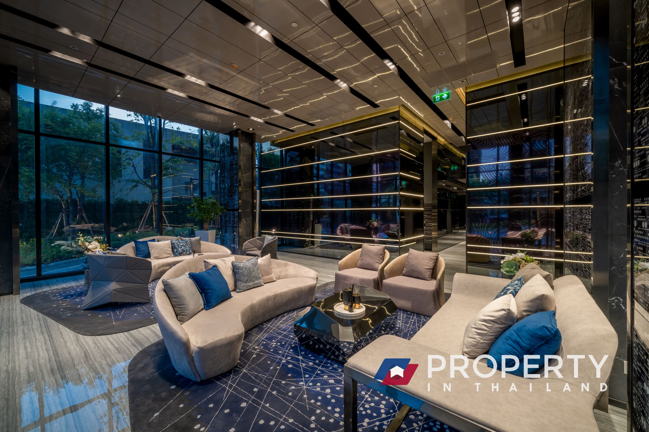 Property for sale in thailand Bangkok Condo Ideo Mobi Rangnam Interior Lobby