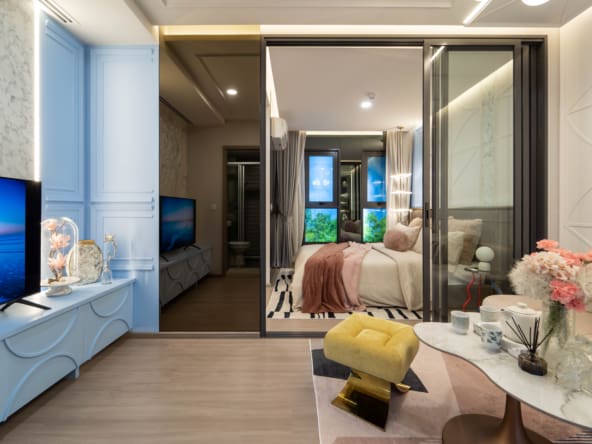 Thailand property for sale in Bangkok Aspire Ratchayothin Livingroom